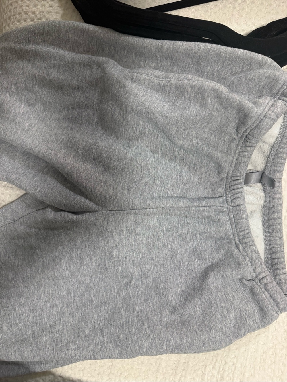 SKIMS Light Heather Gray Zip Hoodie & pants - Picture 5 of 10